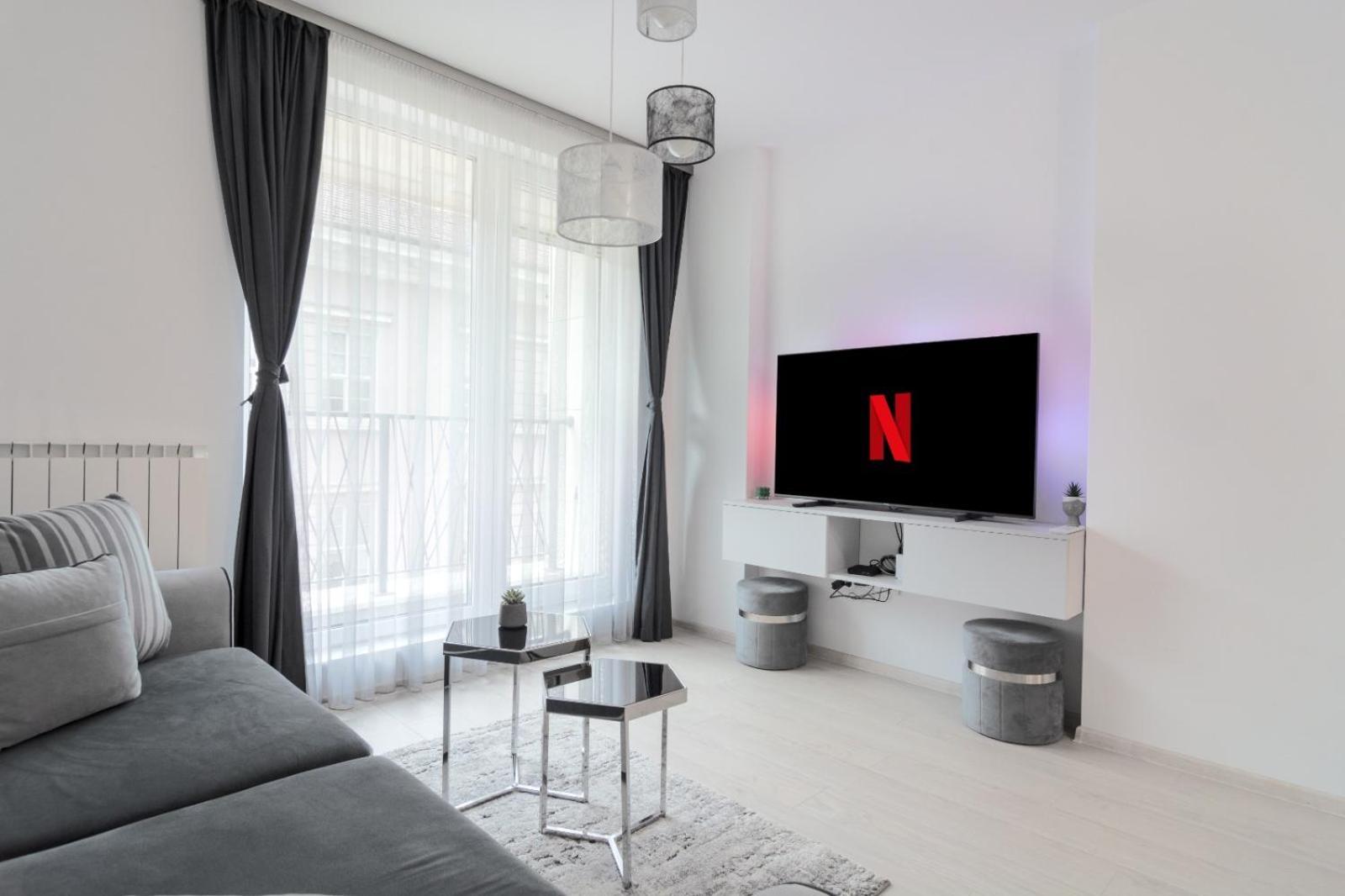 סופיה Paris Luxury Top Centre 2Bdr Apt W Work Desk And Wifi Near Nevsky Cathedral מראה חיצוני תמונה